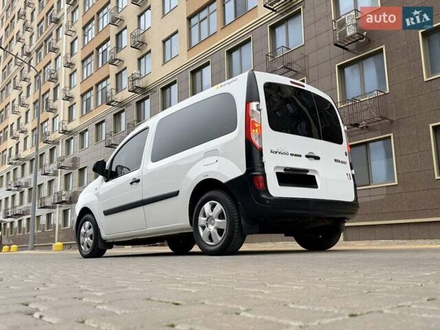 Білий Рено Кєнгу, об'ємом двигуна 1.46 л та пробігом 176 тис. км за 8300 $, фото 75 на Automoto.ua