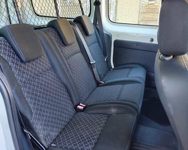 Белый Рено Кенгу, объемом двигателя 1.5 л и пробегом 185 тыс. км за 9500 $, фото 12 на Automoto.ua