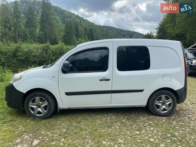 Белый Рено Кенгу, объемом двигателя 1.5 л и пробегом 190 тыс. км за 9500 $, фото 1 на Automoto.ua