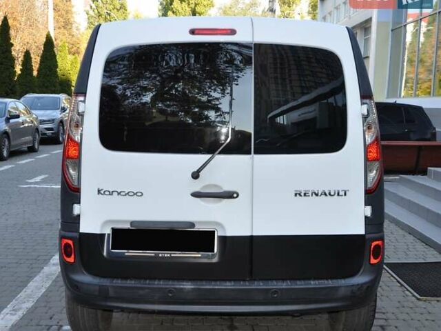 Рено Кенгу 2013 в Одессе на Automoto.ua Белый Рено Кенгу, объемом двигателя 1.5 л и пробегом 286 тыс. км за 6300 $, фото 4 на Automoto.ua