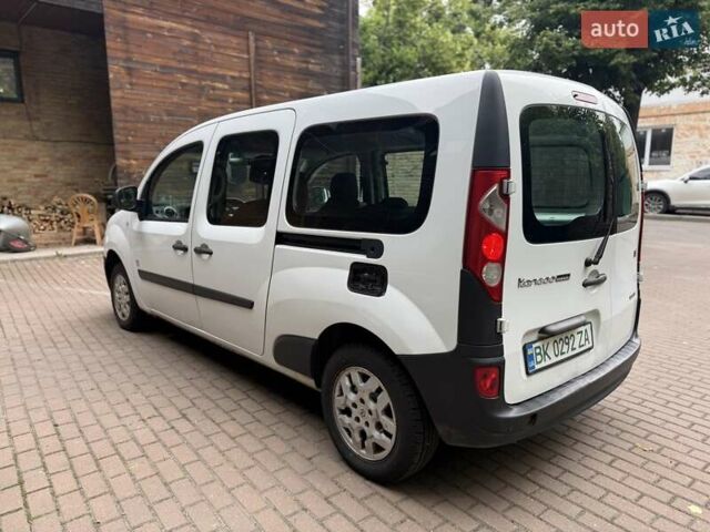 Белый Рено Кенгу, объемом двигателя 0 л и пробегом 89 тыс. км за 5900 $, фото 4 на Automoto.ua