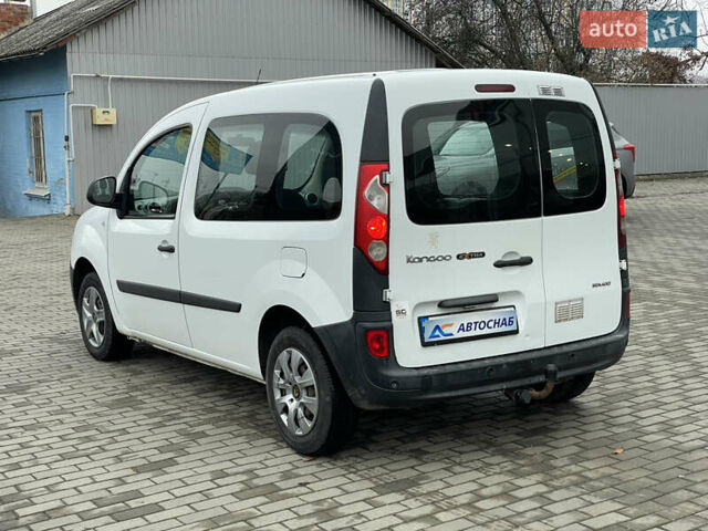 Белый Рено Кенгу, объемом двигателя 1.5 л и пробегом 374 тыс. км за 5700 $, фото 6 на Automoto.ua