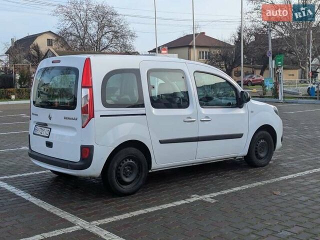 Белый Рено Кенгу, объемом двигателя 1.5 л и пробегом 205 тыс. км за 7500 $, фото 3 на Automoto.ua