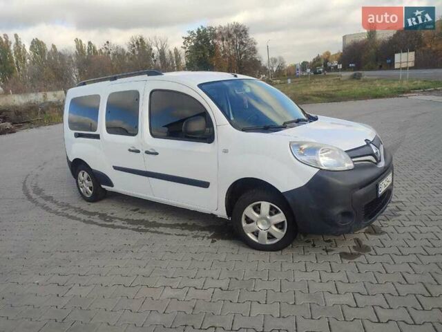 Рено Кенгу 2013 в Сумах на Automoto.ua Белый Рено Кенгу, объемом двигателя 1.46 л и пробегом 343 тыс. км за 8800 $, фото 5 на Automoto.ua