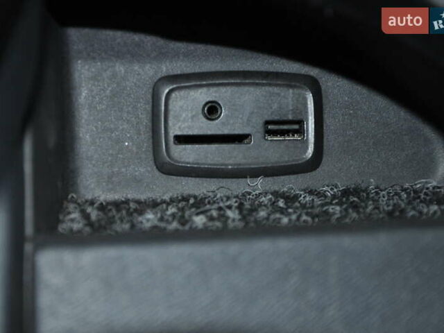 Рено Кенгу 2013 в Одессе на Automoto.ua Белый Рено Кенгу, объемом двигателя 1.5 л и пробегом 286 тыс. км за 6300 $, фото 25 на Automoto.ua