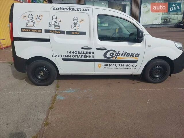 Белый Рено Кенгу, объемом двигателя 1.46 л и пробегом 253 тыс. км за 6999 $, фото 6 на Automoto.ua