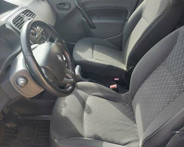 Белый Рено Кенгу, объемом двигателя 1.46 л и пробегом 253 тыс. км за 6999 $, фото 11 на Automoto.ua