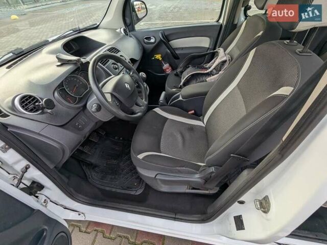 Белый Рено Кенгу, объемом двигателя 1.5 л и пробегом 205 тыс. км за 7500 $, фото 5 на Automoto.ua