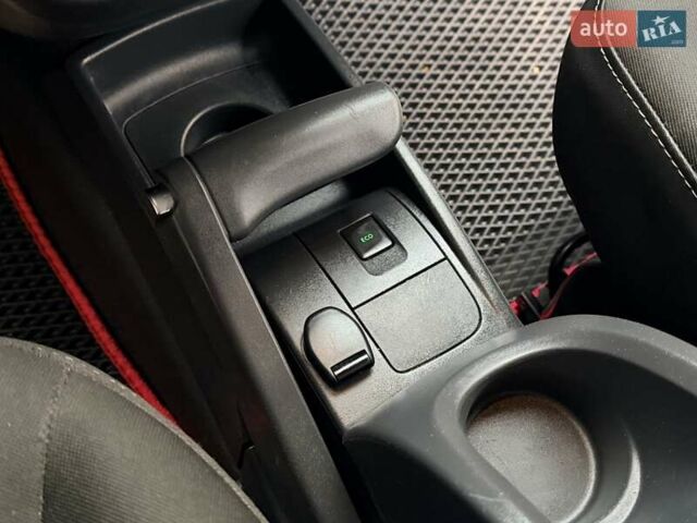 Білий Рено Кєнгу, об'ємом двигуна 1.46 л та пробігом 176 тис. км за 8300 $, фото 29 на Automoto.ua