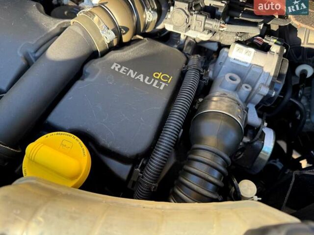 Белый Рено Кенгу, объемом двигателя 1.46 л и пробегом 231 тыс. км за 7750 $, фото 40 на Automoto.ua