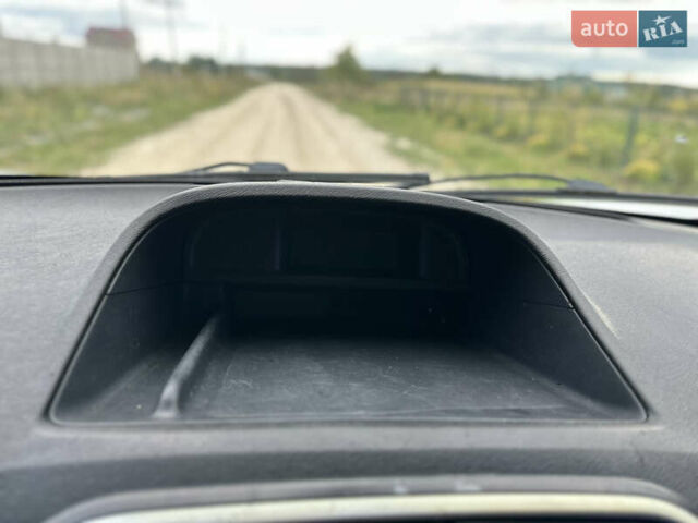 Белый Рено Кенгу, объемом двигателя 1.5 л и пробегом 327 тыс. км за 5999 $, фото 17 на Automoto.ua