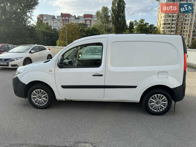 Белый Рено Кенгу, объемом двигателя 1.46 л и пробегом 92 тыс. км за 7600 $, фото 3 на Automoto.ua
