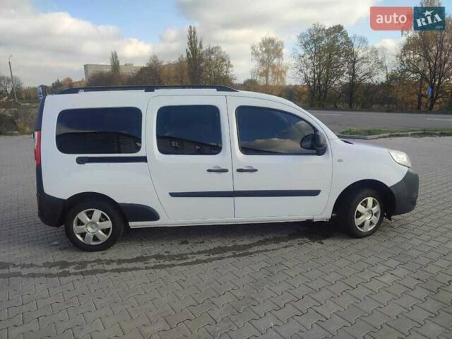 Рено Кенгу 2013 в Сумах на Automoto.ua Белый Рено Кенгу, объемом двигателя 1.46 л и пробегом 343 тыс. км за 8800 $, фото 4 на Automoto.ua