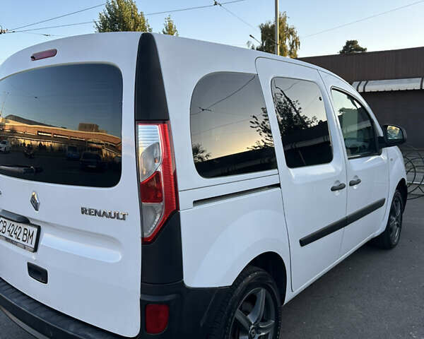 Білий Рено Кєнгу, об'ємом двигуна 1.5 л та пробігом 205 тис. км за 7100 $, фото 6 на Automoto.ua