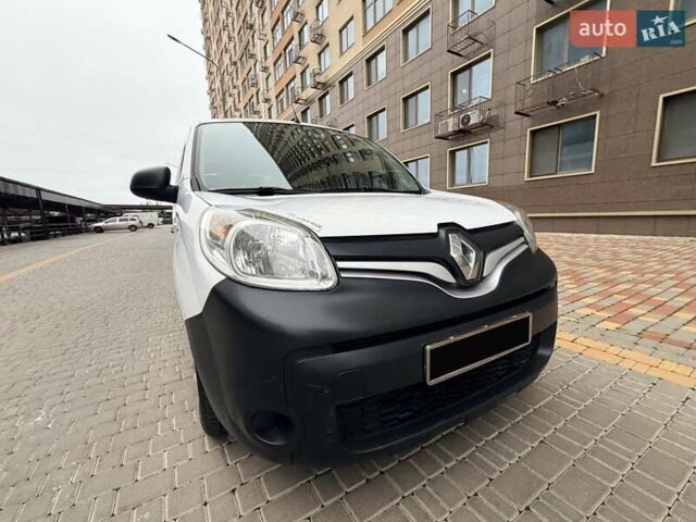 Білий Рено Кєнгу, об'ємом двигуна 1.46 л та пробігом 176 тис. км за 8300 $, фото 61 на Automoto.ua