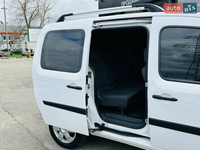Білий Рено Кєнгу, об'ємом двигуна 1.5 л та пробігом 230 тис. км за 7800 $, фото 15 на Automoto.ua