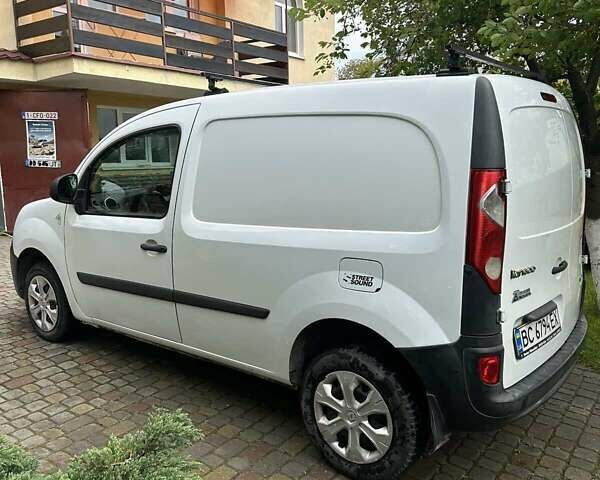 Белый Рено Кенгу, объемом двигателя 1.46 л и пробегом 225 тыс. км за 5300 $, фото 5 на Automoto.ua