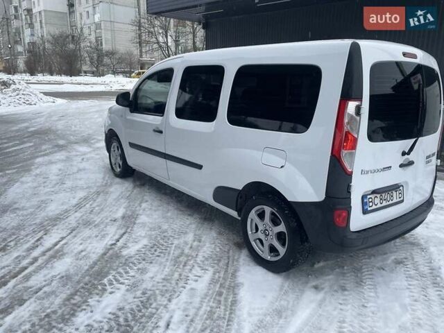 Белый Рено Кенгу, объемом двигателя 1.5 л и пробегом 285 тыс. км за 9550 $, фото 2 на Automoto.ua