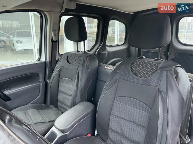 Белый Рено Кенгу, объемом двигателя 1.5 л и пробегом 374 тыс. км за 5700 $, фото 11 на Automoto.ua