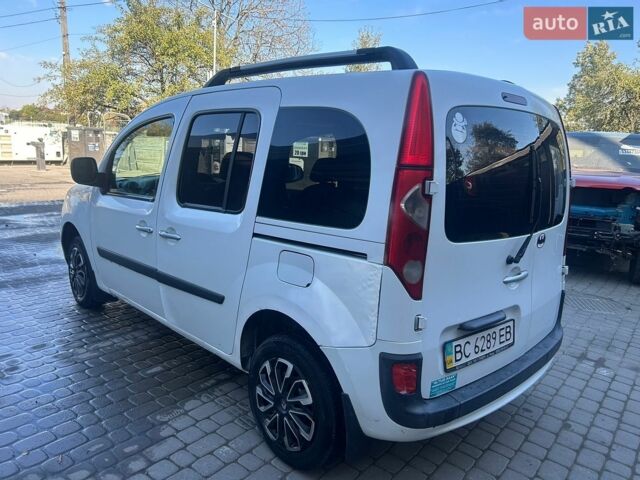 Білий Рено Кєнгу, об'ємом двигуна 1.5 л та пробігом 222 тис. км за 5500 $, фото 1 на Automoto.ua