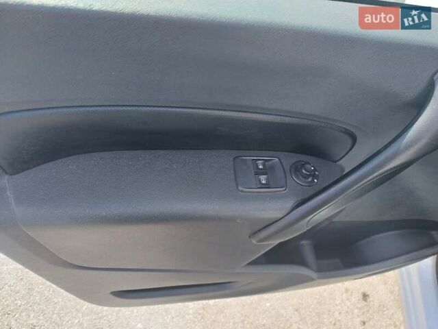 Білий Рено Кєнгу, об'ємом двигуна 1.46 л та пробігом 353 тис. км за 6050 $, фото 12 на Automoto.ua