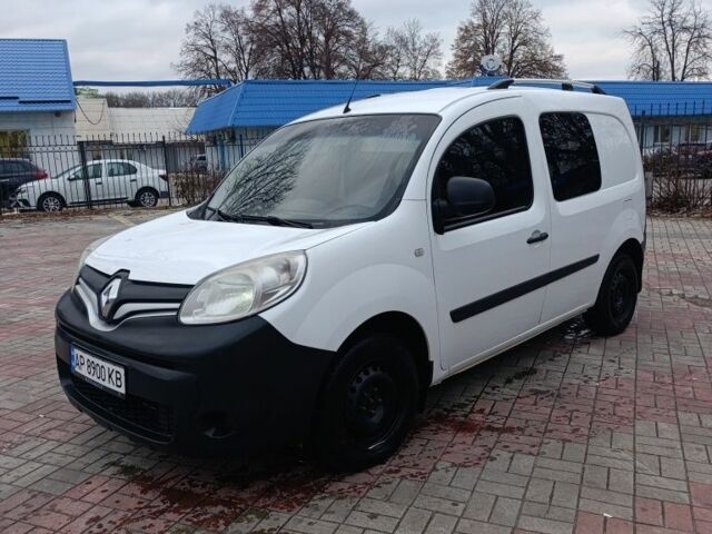 Білий Рено Кєнгу, об'ємом двигуна 1.5 л та пробігом 309 тис. км за 9000 $, фото 2 на Automoto.ua