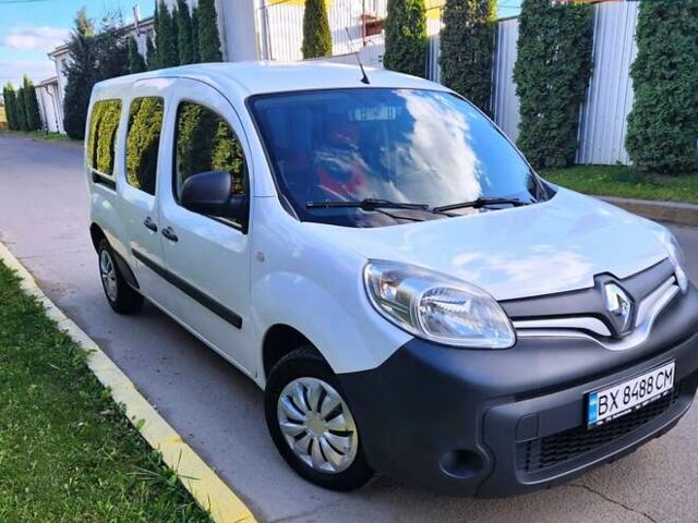 Рено Кєнгу 2013 у Хмельницькому на Automoto.ua Білий Рено Кєнгу, об'ємом двигуна 1.46 л та пробігом 201 тис. км за 10800 $, фото 1 на Automoto.ua