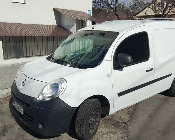 Белый Рено Кенгу, объемом двигателя 1.5 л и пробегом 245 тыс. км за 6200 $, фото 1 на Automoto.ua