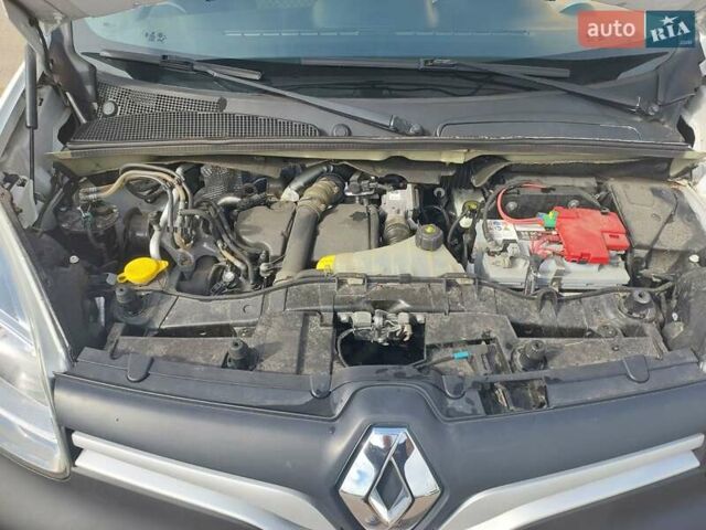 Белый Рено Кенгу, объемом двигателя 1.46 л и пробегом 253 тыс. км за 6999 $, фото 14 на Automoto.ua