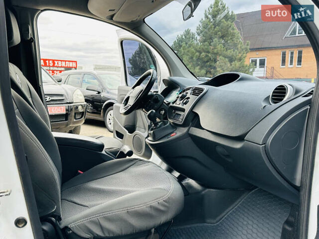 Білий Рено Кєнгу, об'ємом двигуна 1.5 л та пробігом 230 тис. км за 7800 $, фото 27 на Automoto.ua