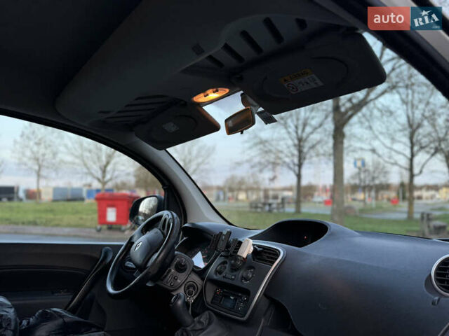 Белый Рено Кенгу, объемом двигателя 1.5 л и пробегом 186 тыс. км за 10699 $, фото 83 на Automoto.ua