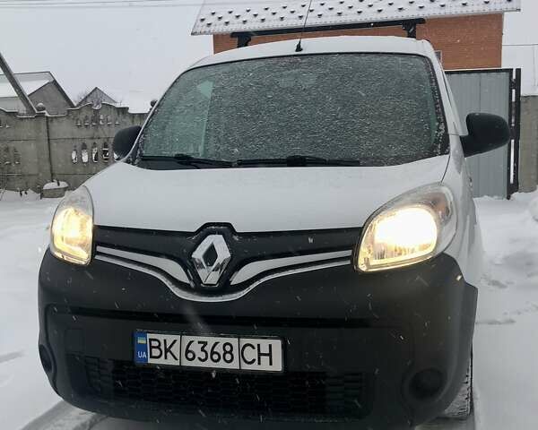 Белый Рено Кенгу, объемом двигателя 1.5 л и пробегом 90 тыс. км за 9200 $, фото 5 на Automoto.ua