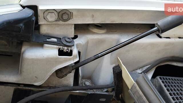 Рено Кєнгу 2014 у Дубно на Automoto.ua Білий Рено Кєнгу, об'ємом двигуна 1.46 л та пробігом 345 тис. км за 8800 $, фото 54 на Automoto.ua