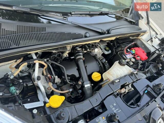 Белый Рено Кенгу, объемом двигателя 1.5 л и пробегом 173 тыс. км за 11600 $, фото 86 на Automoto.ua