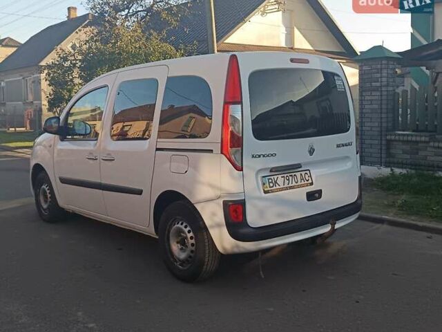 Рено Кєнгу 2014 у Дубно на Automoto.ua Білий Рено Кєнгу, об'ємом двигуна 1.46 л та пробігом 345 тис. км за 8800 $, фото 5 на Automoto.ua