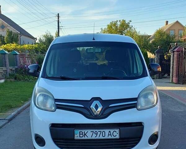 Рено Кєнгу 2014 у Дубно на Automoto.ua Білий Рено Кєнгу, об'ємом двигуна 1.46 л та пробігом 345 тис. км за 8800 $, фото 27 на Automoto.ua