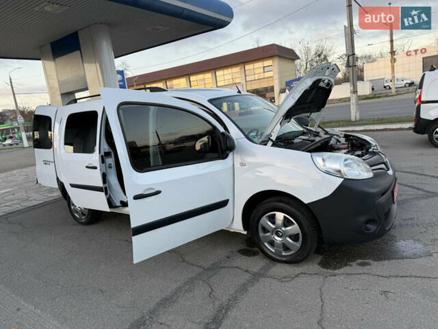 Белый Рено Кенгу, объемом двигателя 1.5 л и пробегом 190 тыс. км за 11799 $, фото 90 на Automoto.ua