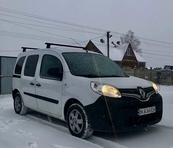 Белый Рено Кенгу, объемом двигателя 1.5 л и пробегом 90 тыс. км за 9200 $, фото 3 на Automoto.ua