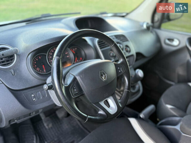 Белый Рено Кенгу, объемом двигателя 1.46 л и пробегом 215 тыс. км за 9800 $, фото 22 на Automoto.ua