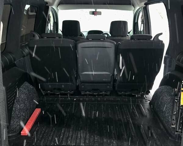 Белый Рено Кенгу, объемом двигателя 1.5 л и пробегом 90 тыс. км за 9200 $, фото 18 на Automoto.ua
