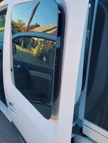 Рено Кєнгу 2014 у Дубно на Automoto.ua Білий Рено Кєнгу, об'ємом двигуна 1.46 л та пробігом 345 тис. км за 8800 $, фото 73 на Automoto.ua