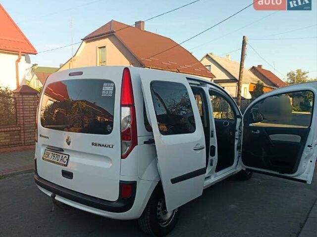 Рено Кєнгу 2014 у Дубно на Automoto.ua Білий Рено Кєнгу, об'ємом двигуна 1.46 л та пробігом 345 тис. км за 8800 $, фото 13 на Automoto.ua