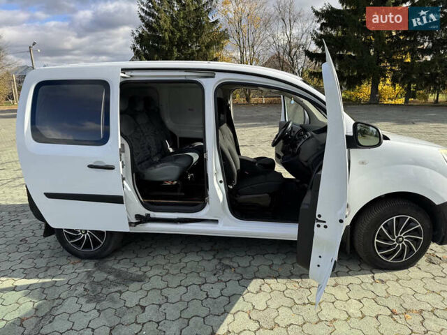 Белый Рено Кенгу, объемом двигателя 1.46 л и пробегом 194 тыс. км за 7100 $, фото 2 на Automoto.ua