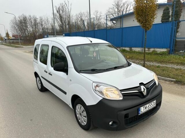 Белый Рено Кенгу, объемом двигателя 1.5 л и пробегом 204 тыс. км за 7900 $, фото 4 на Automoto.ua