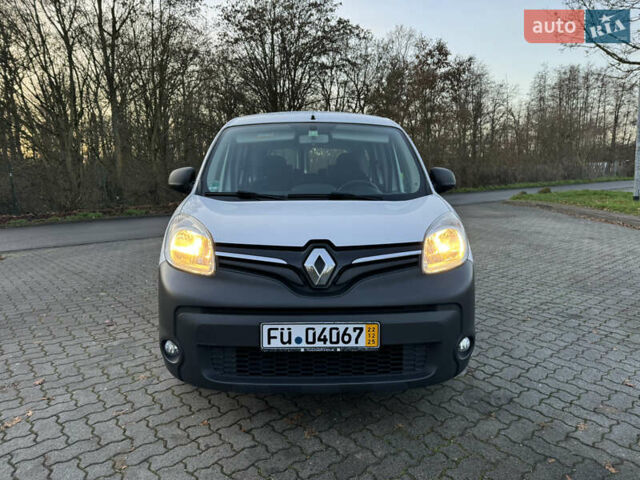 Белый Рено Кенгу, объемом двигателя 1.5 л и пробегом 186 тыс. км за 10699 $, фото 13 на Automoto.ua