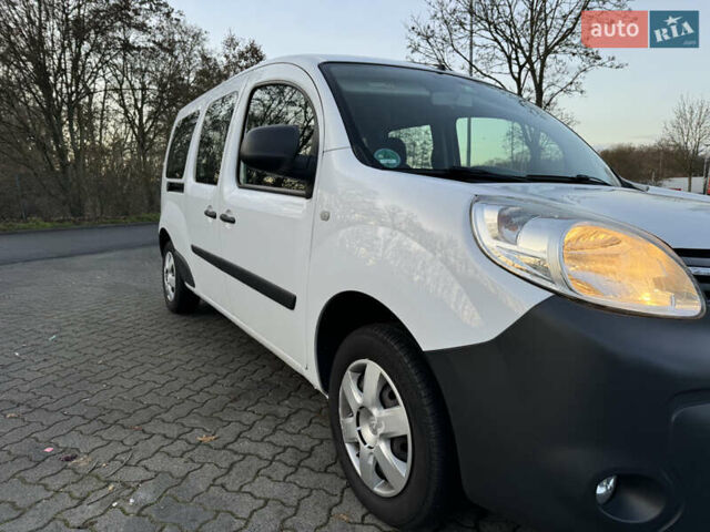 Белый Рено Кенгу, объемом двигателя 1.5 л и пробегом 186 тыс. км за 10699 $, фото 44 на Automoto.ua