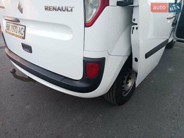 Рено Кєнгу 2014 у Дубно на Automoto.ua Білий Рено Кєнгу, об'ємом двигуна 1.46 л та пробігом 345 тис. км за 8800 $, фото 38 на Automoto.ua