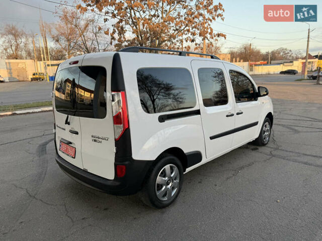 Белый Рено Кенгу, объемом двигателя 1.5 л и пробегом 190 тыс. км за 11799 $, фото 15 на Automoto.ua