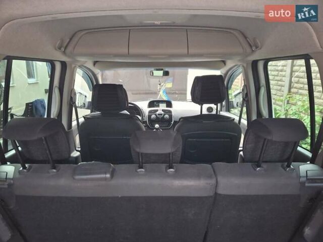 Белый Рено Кенгу, объемом двигателя 1.5 л и пробегом 250 тыс. км за 11100 $, фото 3 на Automoto.ua