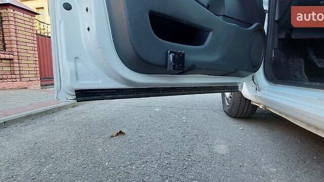 Рено Кєнгу 2014 у Дубно на Automoto.ua Білий Рено Кєнгу, об'ємом двигуна 1.46 л та пробігом 345 тис. км за 8800 $, фото 58 на Automoto.ua